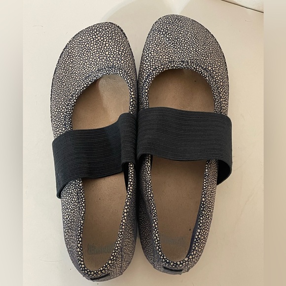 Camper Mary Jane Flats - Picture 5 of 8